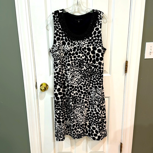 Embellished White dress black polka Dots XL Tiana B Scoop Neck Shift Preowned - Picture 5 of 10